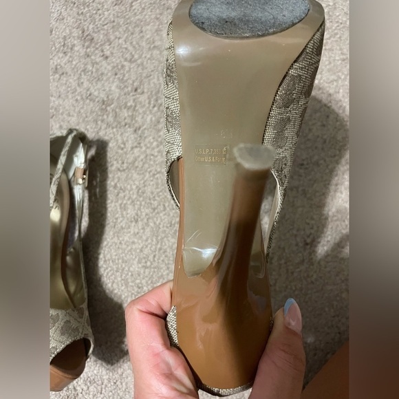 GUESS Beige and brown GG high heels size 8M - Picture 4 of 12